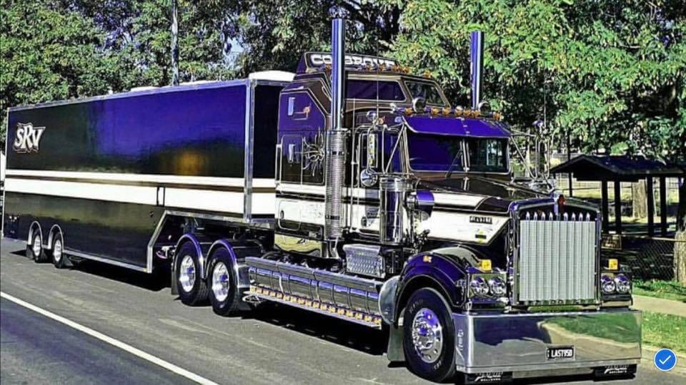 race-transporter-truck-body-2